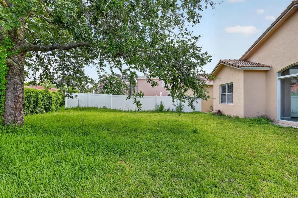 6305 SPRING LAKE TERRACE Fort Pierce, FL 34951