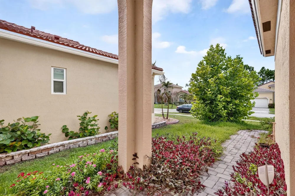 6305 SPRING LAKE TERRACE Fort Pierce, FL 34951