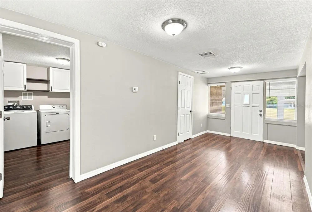 259 COLOMBA ROAD Debary, FL 32713