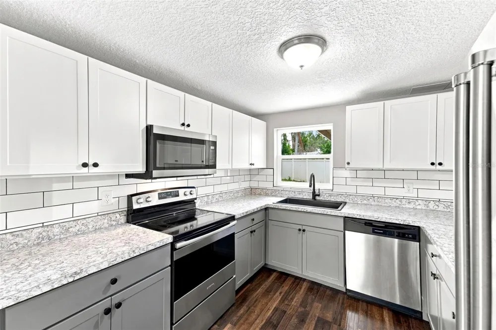 259 COLOMBA ROAD Debary, FL 32713