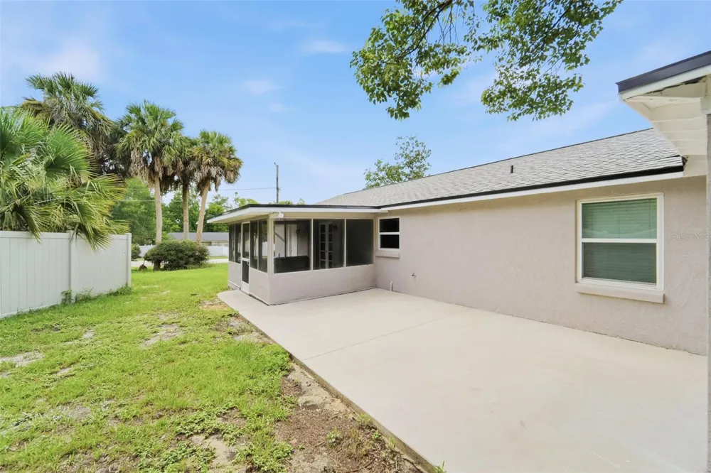 259 COLOMBA ROAD Debary, FL 32713