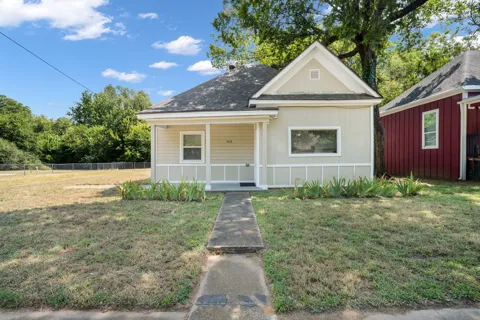 408 W Heron Street