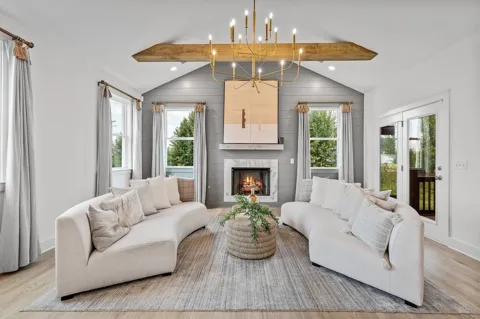 213 Carlsbad Court