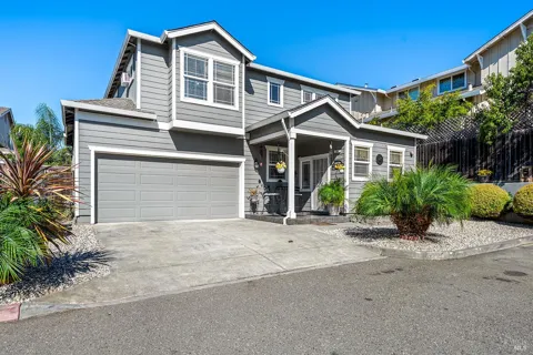 34 W Brookside Drive