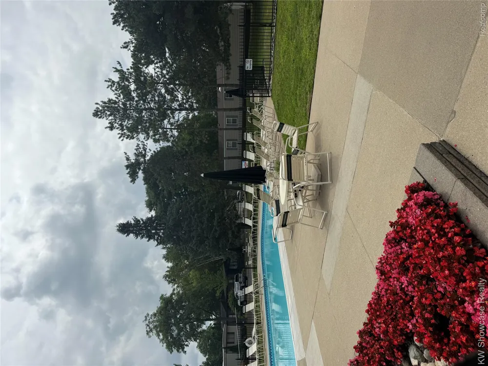 26263 Louisiana Avenue Novi City, MI 48374