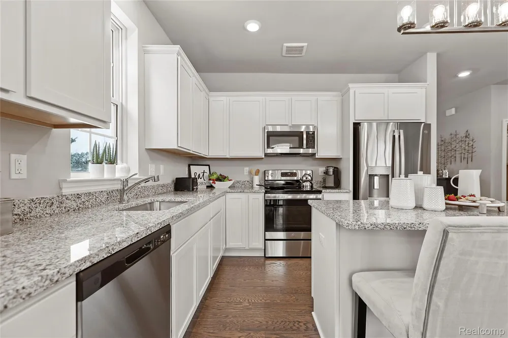 9921 Crossview Trail #125 Hartland Township, MI 48855