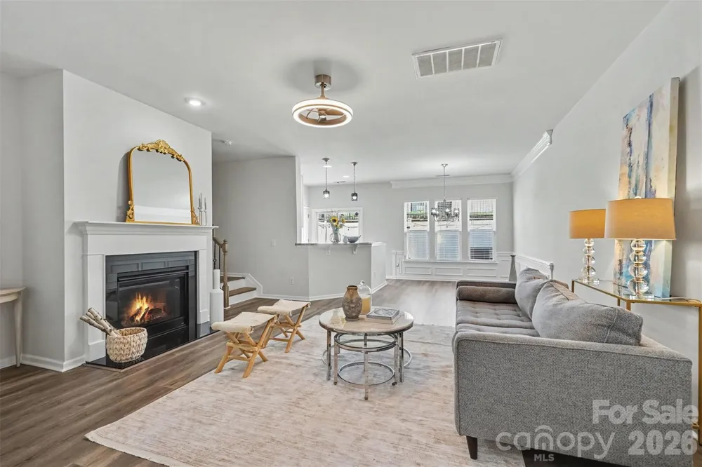 2447 Diplomat Lane Charlotte, NC 28210