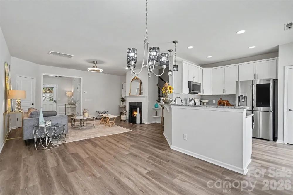 2447 Diplomat Lane Charlotte, NC 28210