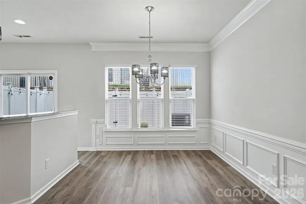 2447 Diplomat Lane Charlotte, NC 28210