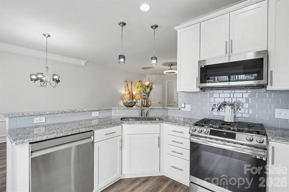 2447 Diplomat Lane Charlotte, NC 28210