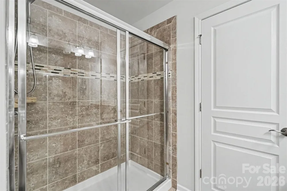 2447 Diplomat Lane Charlotte, NC 28210
