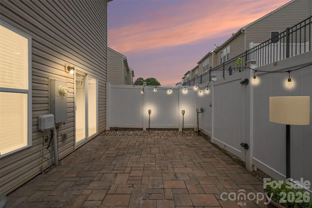 2447 Diplomat Lane Charlotte, NC 28210