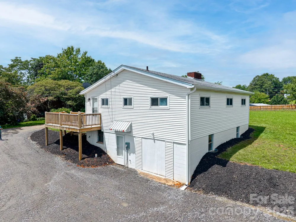 12 Baker Road Asheville, NC 28806