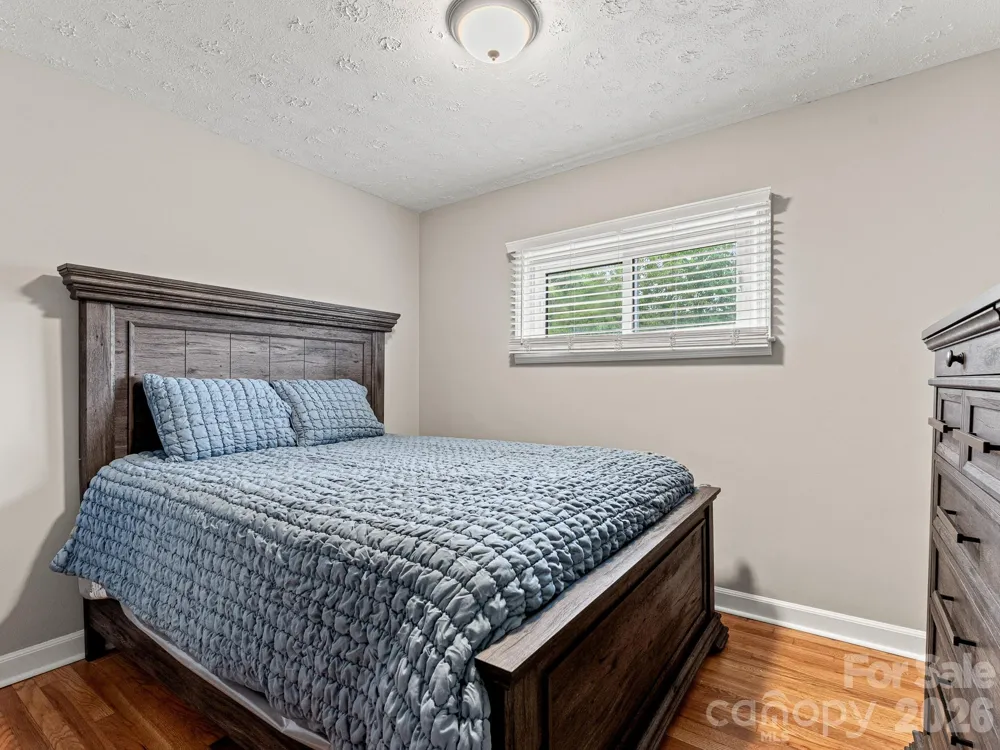 12 Baker Road Asheville, NC 28806