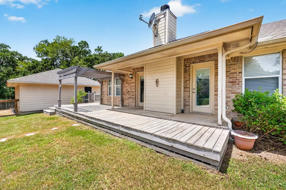 6826 Bendwood College Station, TX 77845