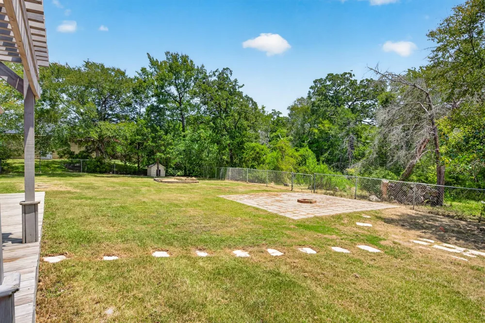 6826 Bendwood College Station, TX 77845