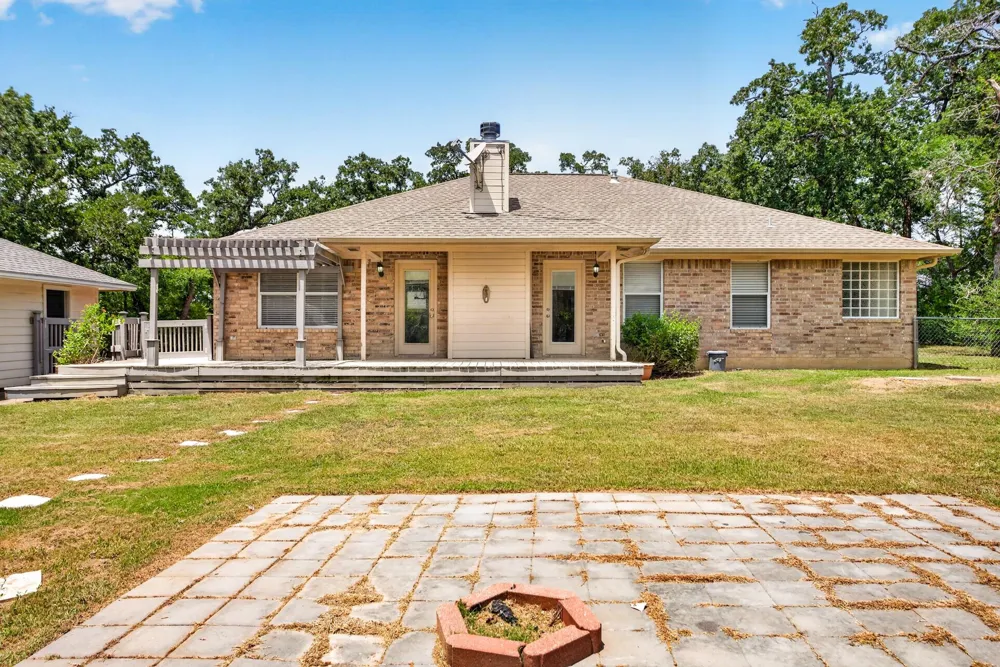 6826 Bendwood College Station, TX 77845