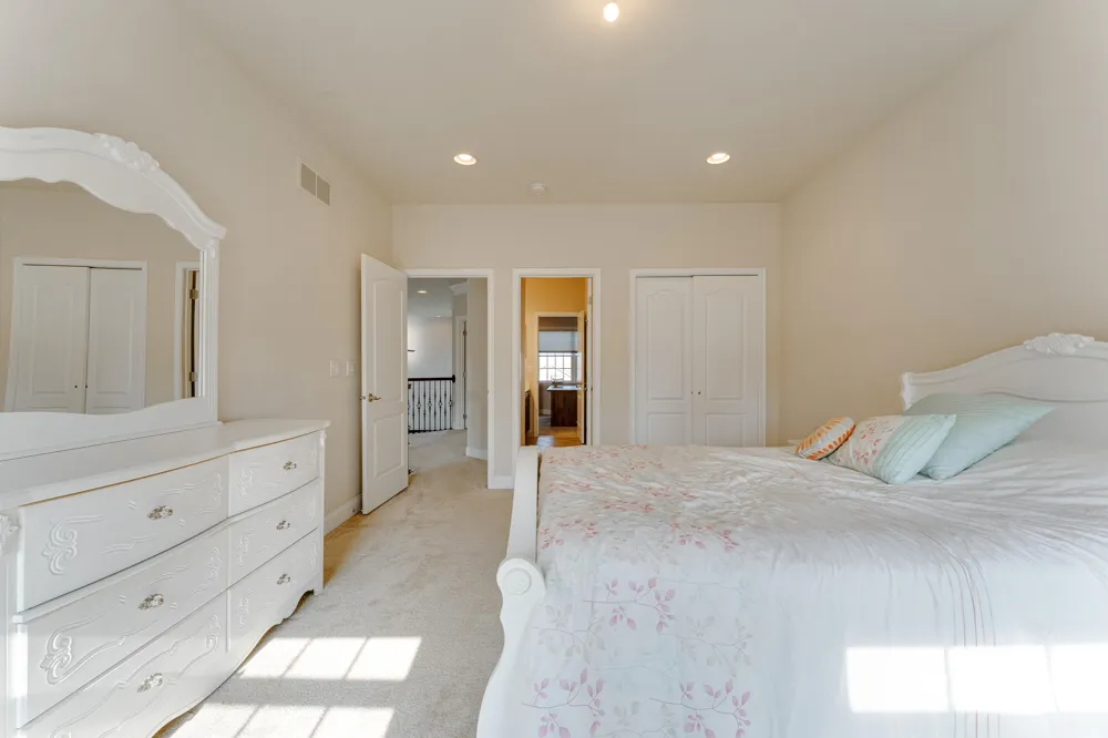 17486 Crestbrook Drive Northville, MI 48168