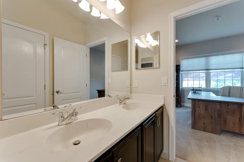 17486 Crestbrook Drive Northville, MI 48168