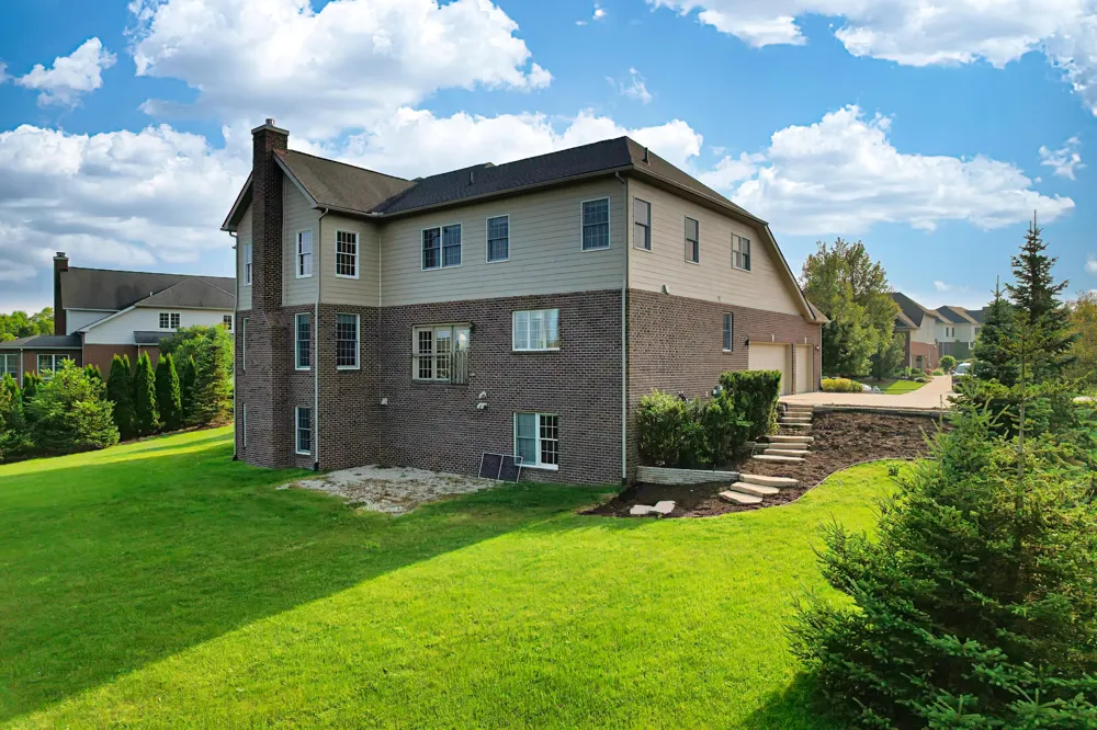 17486 Crestbrook Drive Northville, MI 48168