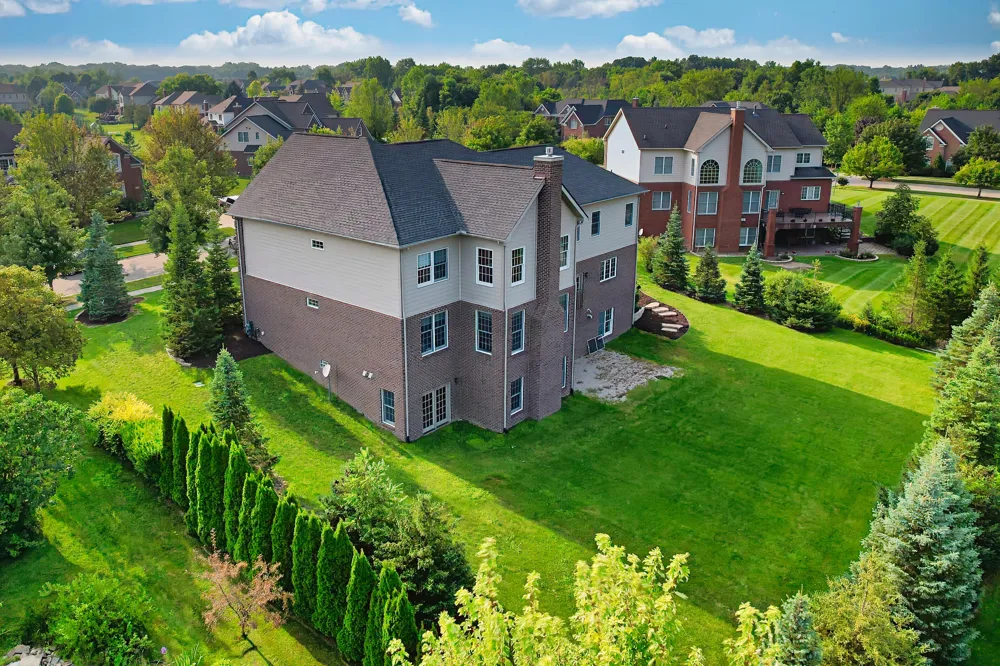 17486 Crestbrook Drive Northville, MI 48168