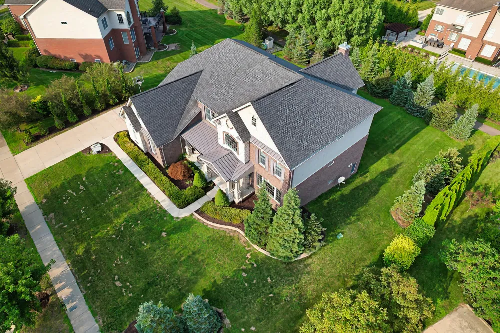 17486 Crestbrook Drive Northville, MI 48168