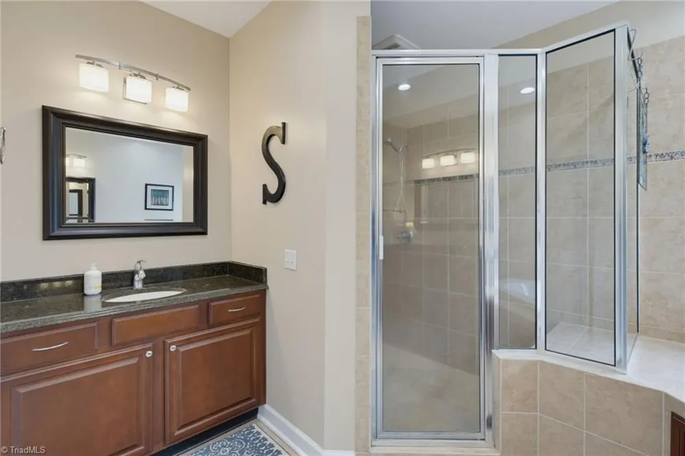 1819 Merritt Trail Burlington, NC 27217
