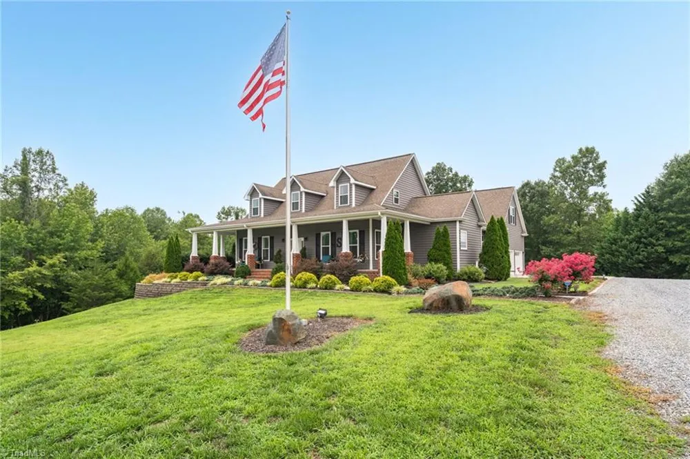 1819 Merritt Trail Burlington, NC 27217