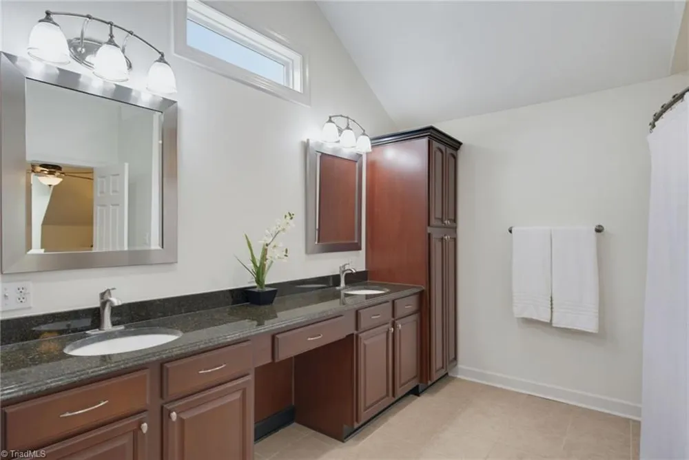 1819 Merritt Trail Burlington, NC 27217