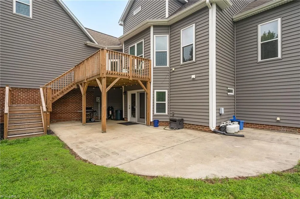 1819 Merritt Trail Burlington, NC 27217