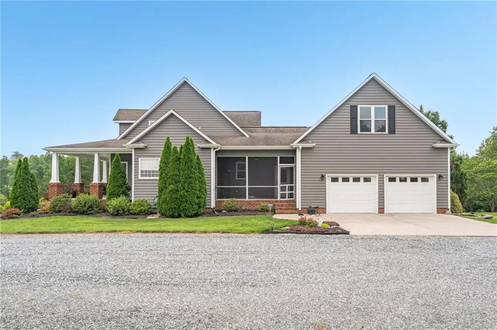 1819 Merritt Trail Burlington, NC 27217