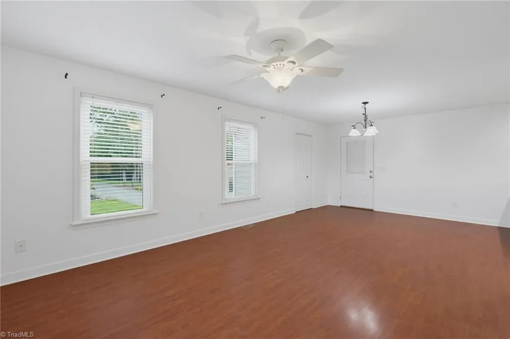 1819 Merritt Trail Burlington, NC 27217