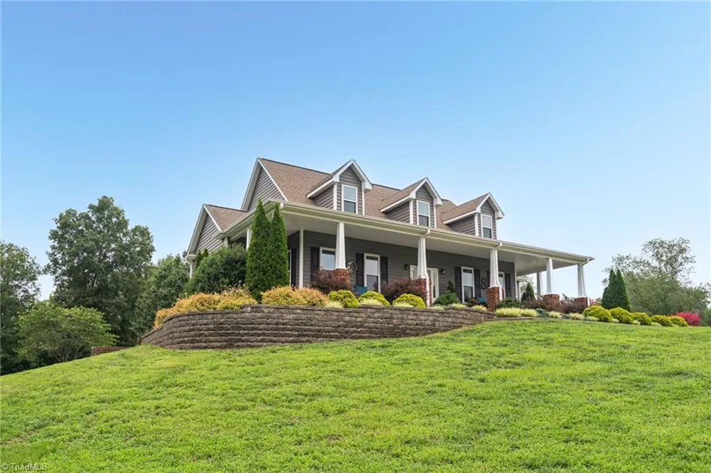 1819 Merritt Trail Burlington, NC 27217