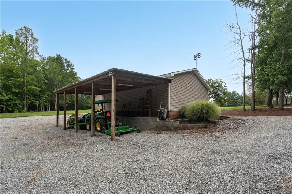 1819 Merritt Trail Burlington, NC 27217