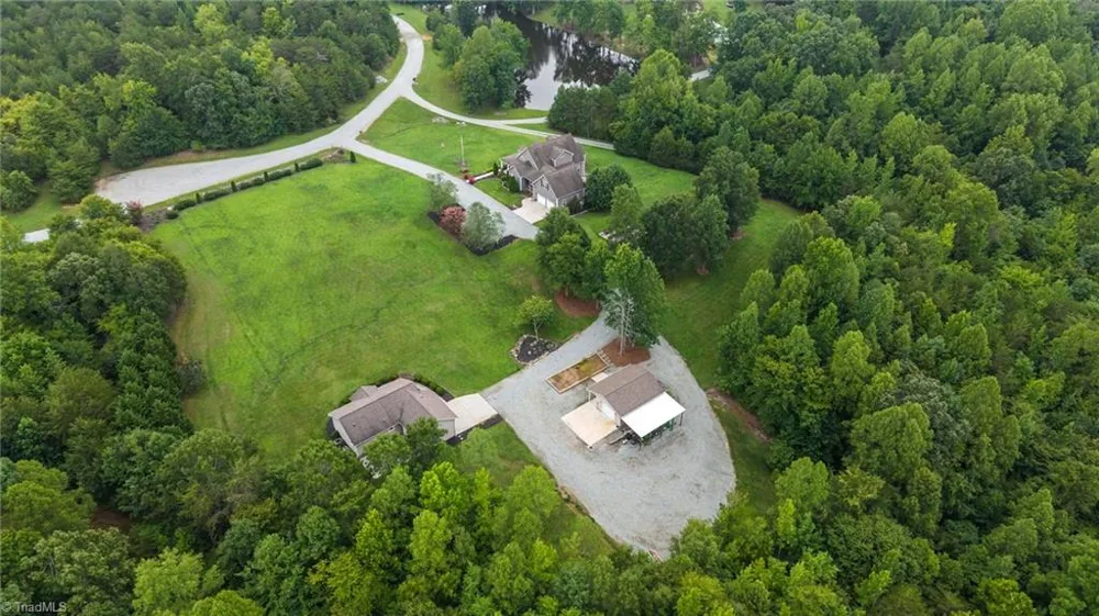 1819 Merritt Trail Burlington, NC 27217