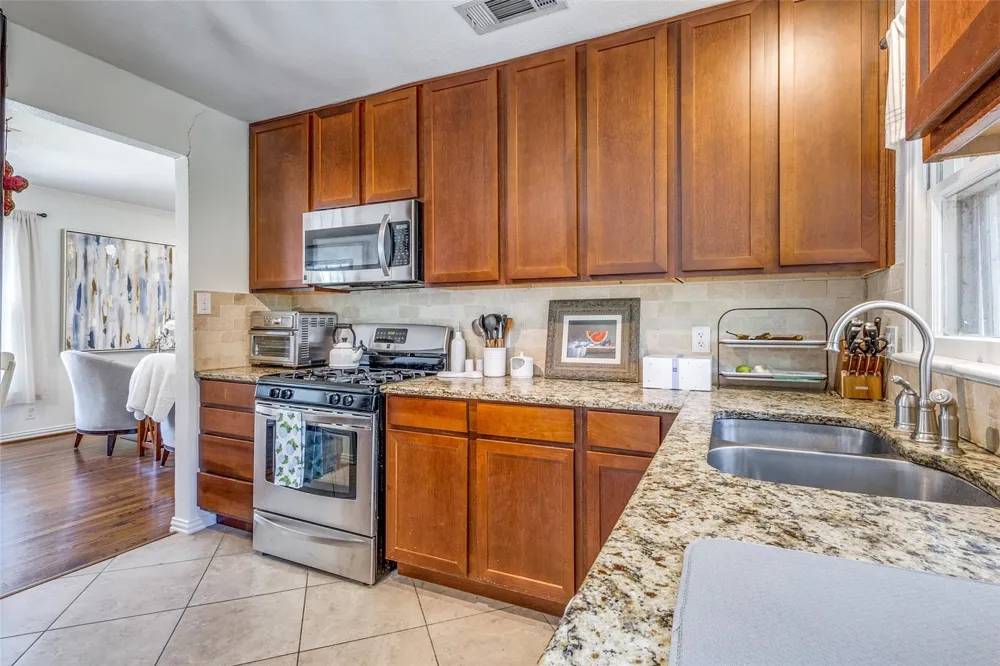 3732 Seguin Drive Dallas, TX 75220