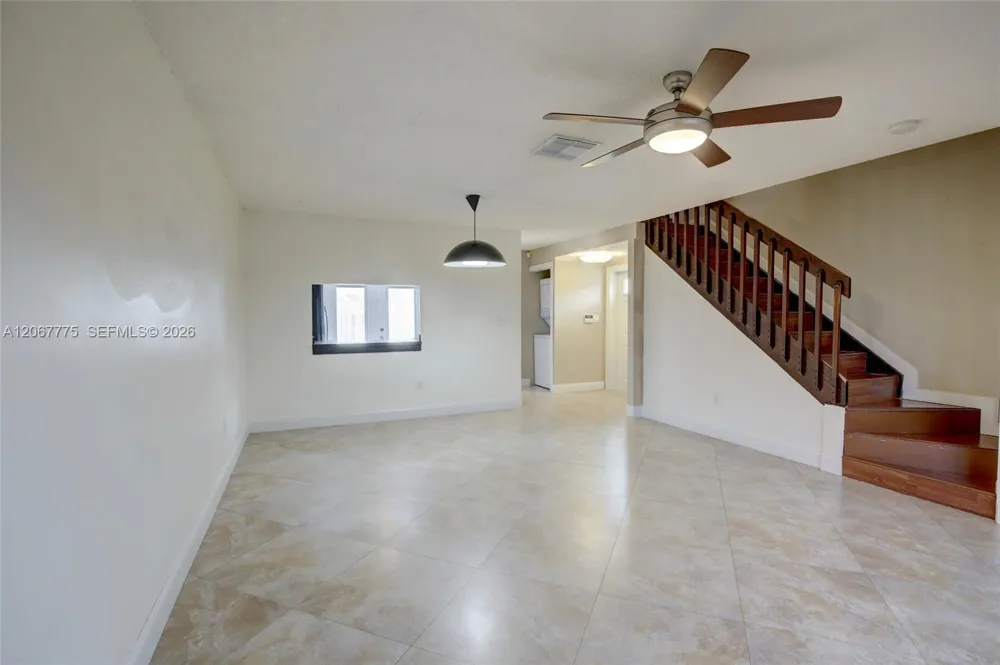 9874 Hammocks Blvd #108-49 Miami, FL 33196