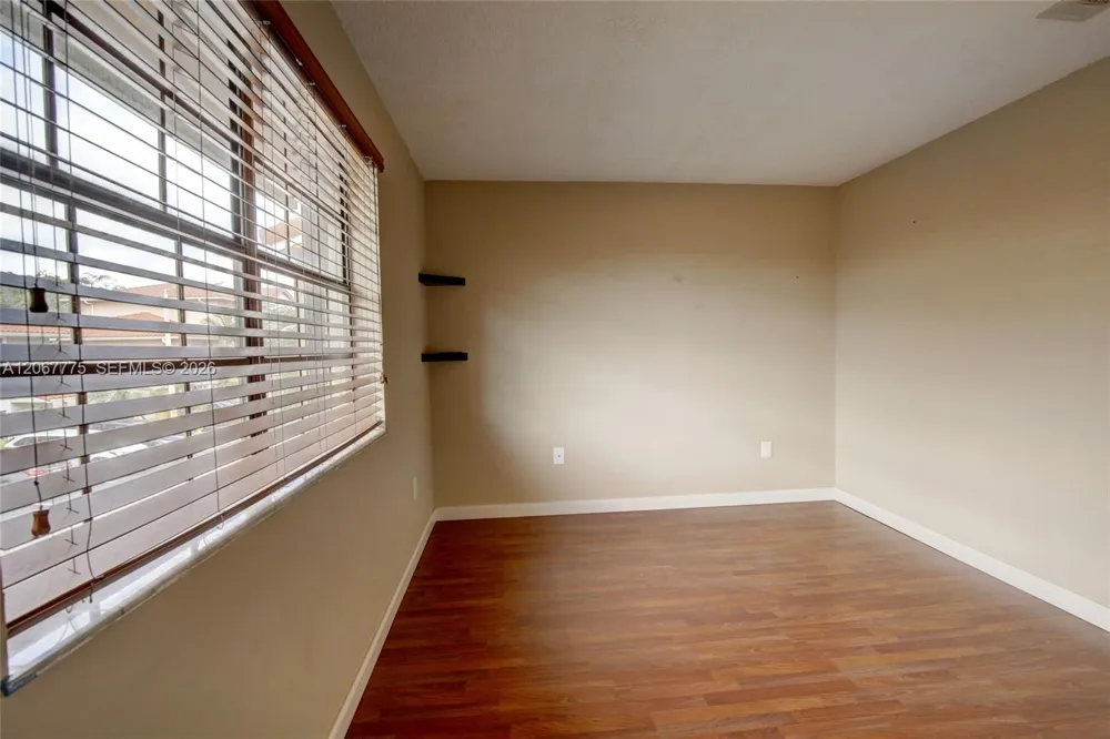 9874 Hammocks Blvd #108-49 Miami, FL 33196