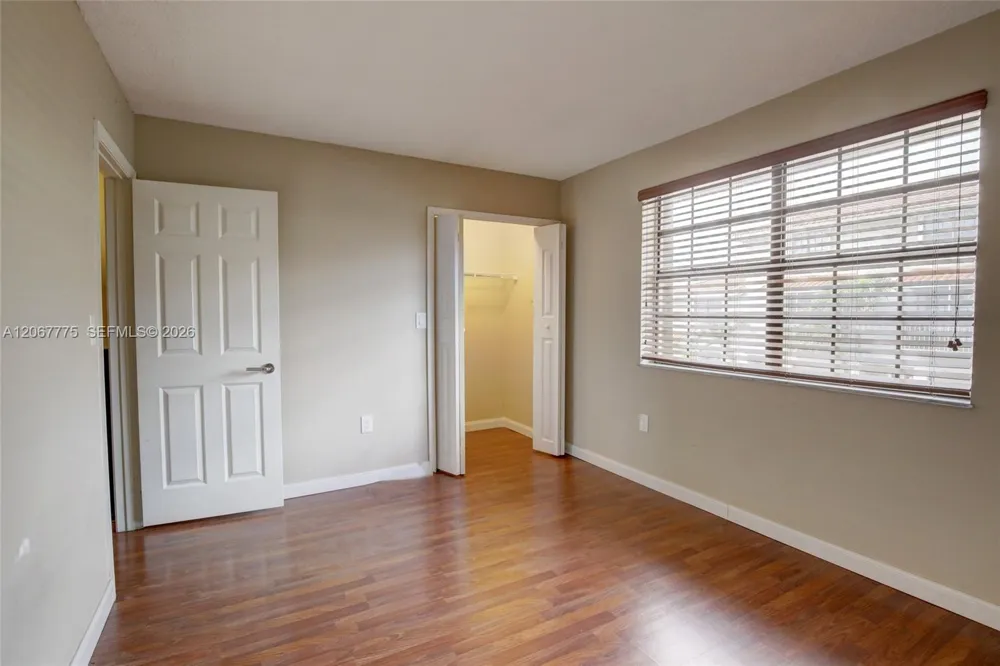 9874 Hammocks Blvd #108-49 Miami, FL 33196