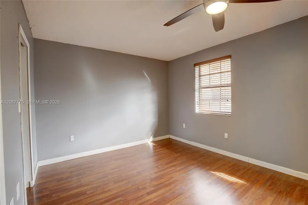 9874 Hammocks Blvd #108-49 Miami, FL 33196