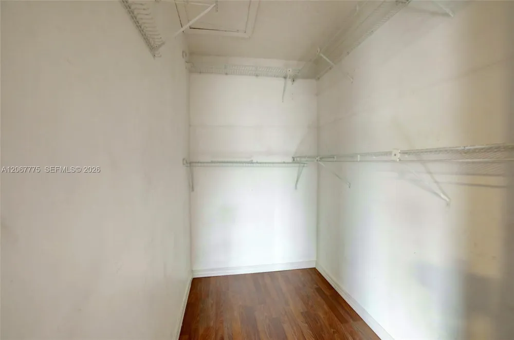 9874 Hammocks Blvd #108-49 Miami, FL 33196