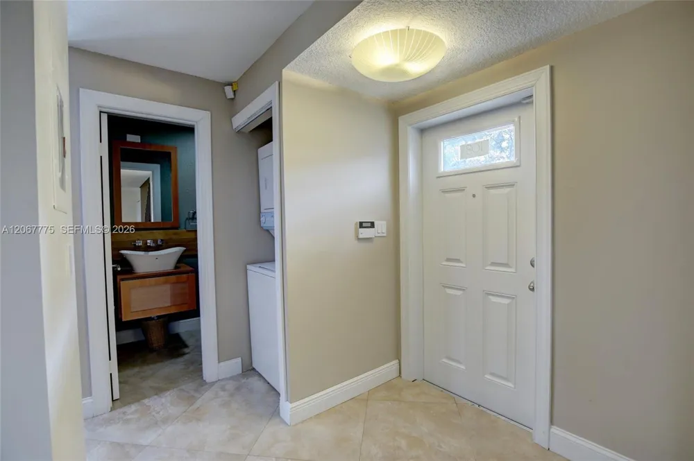 9874 Hammocks Blvd #108-49 Miami, FL 33196