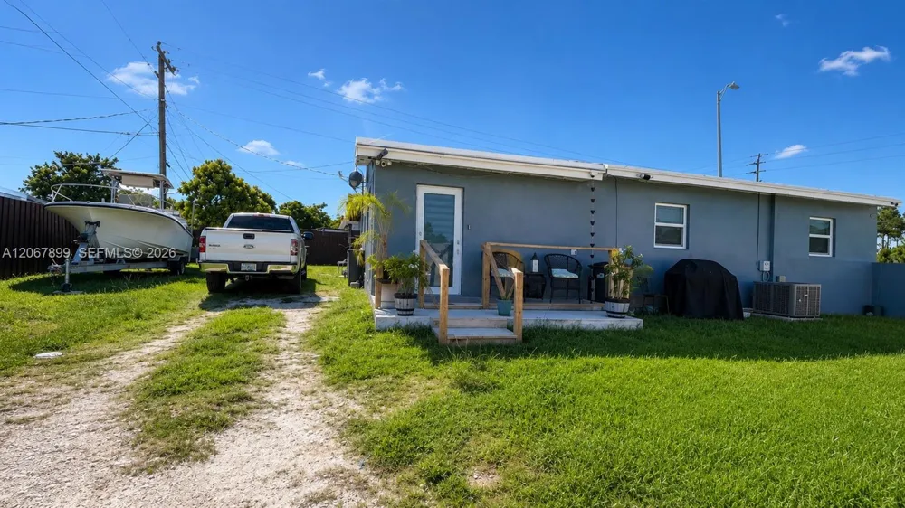 12400 SW 184th St Miami, FL 33177