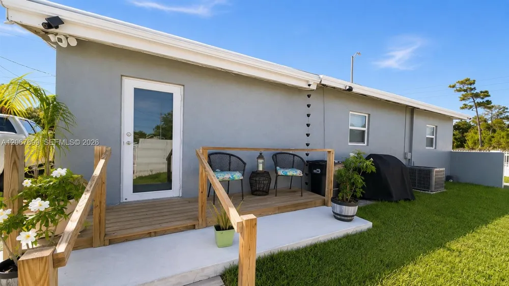 12400 SW 184th St Miami, FL 33177