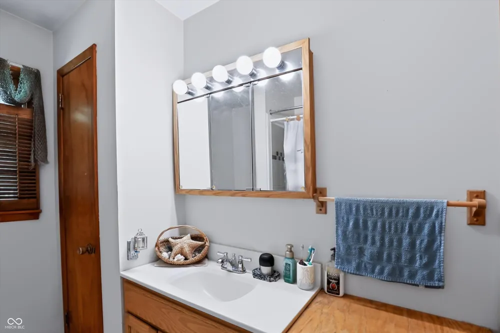 10328 W 100 Kokomo, IN 46901
