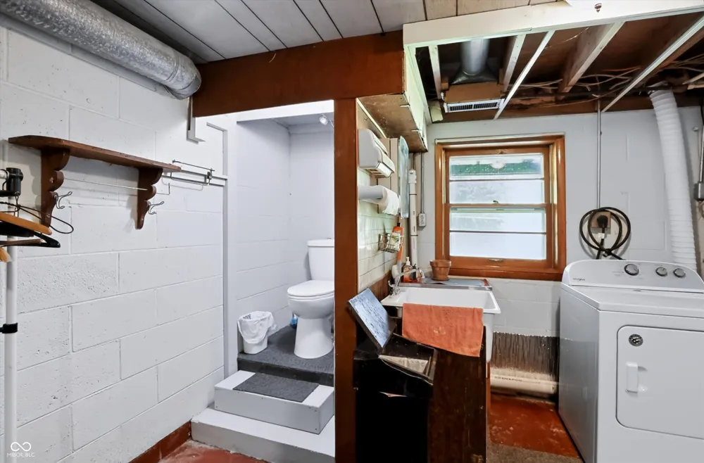 10328 W 100 Kokomo, IN 46901