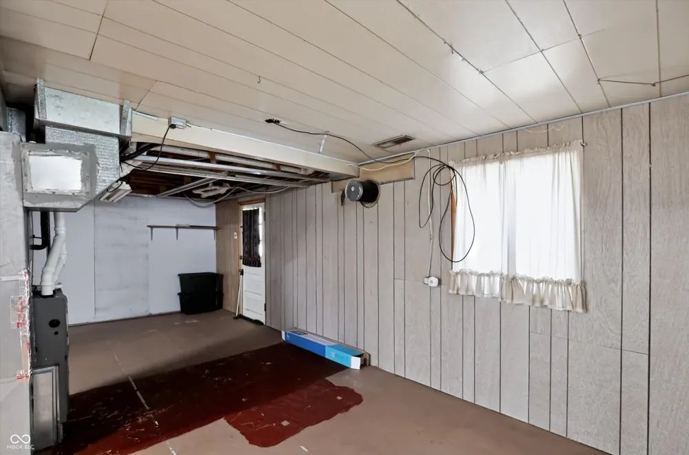 10328 W 100 Kokomo, IN 46901