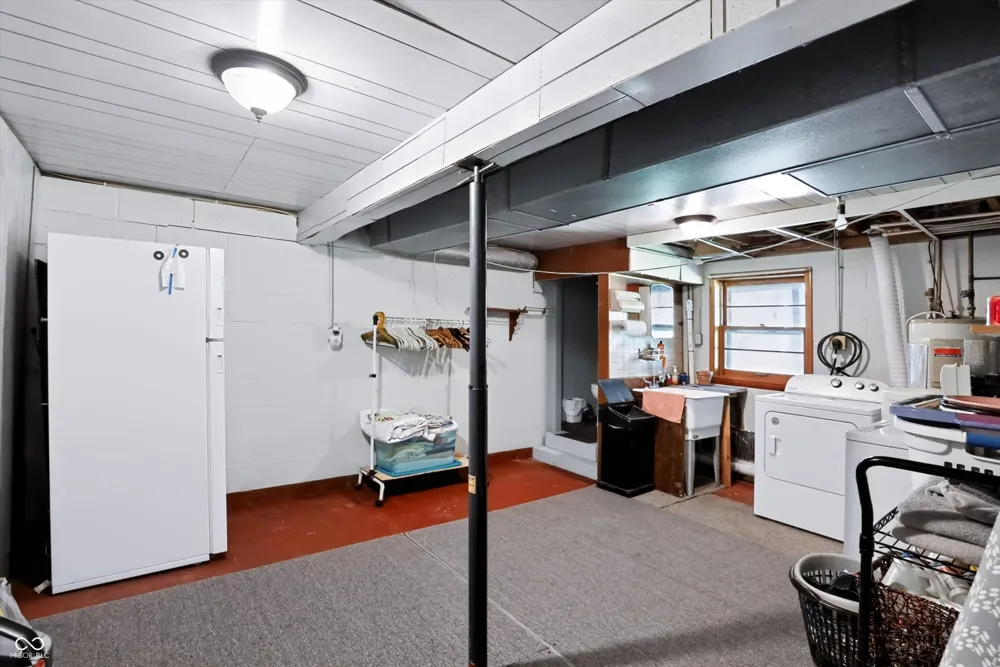 10328 W 100 Kokomo, IN 46901