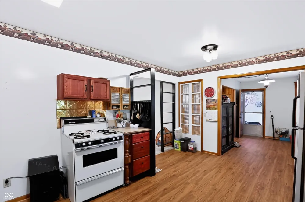 10328 W 100 Kokomo, IN 46901