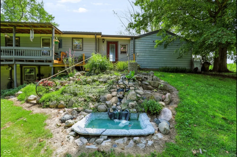 10328 W 100 Kokomo, IN 46901